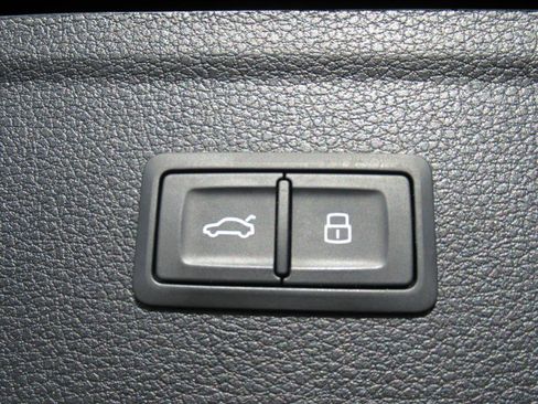 Used 2021 Audi Q5 2.0T Premium Plus w/ Premium Plus Package image 32