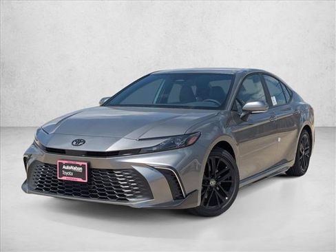 New 2026 Toyota Camry SE image 1