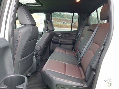 Used 2023 Honda Ridgeline Black Edition image 10