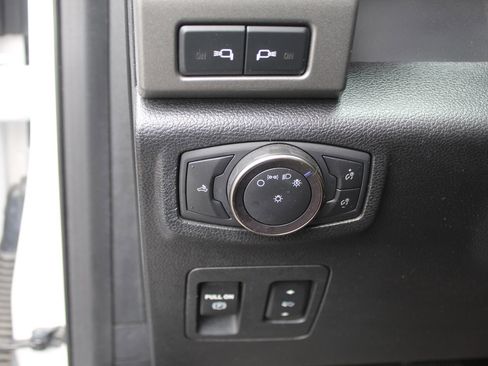 Used 2020 Ford F150 Raptor w/ Equipment Group 802A Luxury AWD/4WD image 25