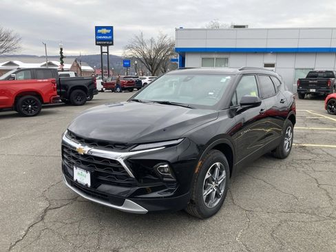 New 2026 Chevrolet Blazer LT w/ Convenience Package image 3