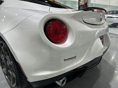 Used 2017 Alfa Romeo 4C Coupe w/ Coupe Track Package 1 RWD image 43