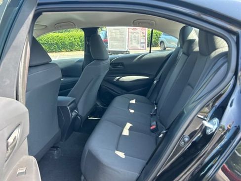 Used 2025 Toyota Corolla LE FWD image 16