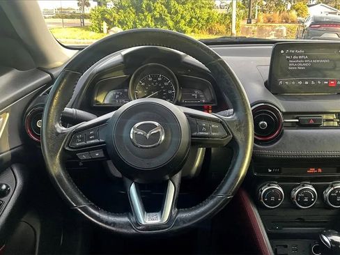 Used 2018 MAZDA CX-3 Touring image 3