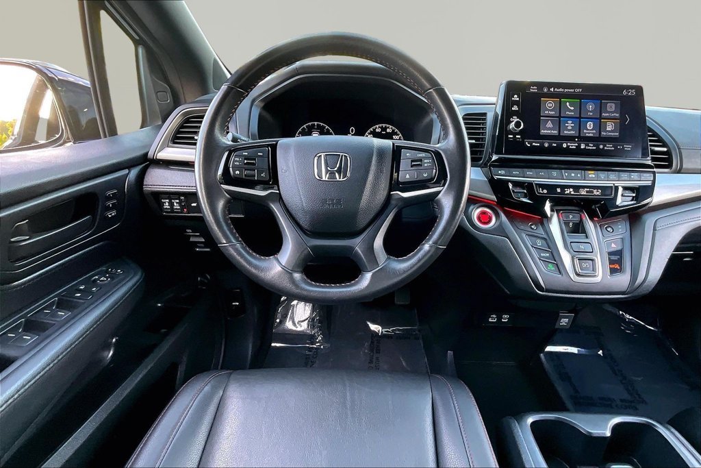 Used 2025 Honda Odyssey Sport-L image 9