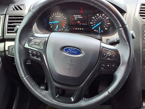 Used 2019 Ford Explorer XLT w/ Class III Trailer Tow Package FWD image 19
