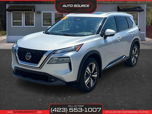 Used 2021 Nissan Rogue SL w/ Premium Package image 3