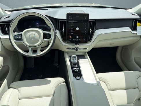 New 2026 Volvo XC60 B5 Ultra w/ Protection Package Premier AWD/4WD image 17