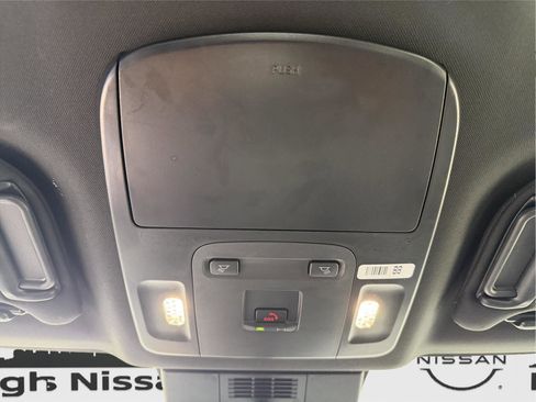 Used 2025 Toyota Camry SE FWD image 17