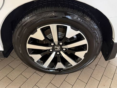 Used 2025 Honda Odyssey EX-L image 12