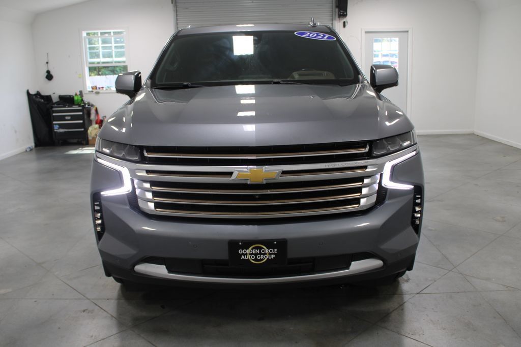 Used 2021 Chevrolet Suburban High Country RWD image 4