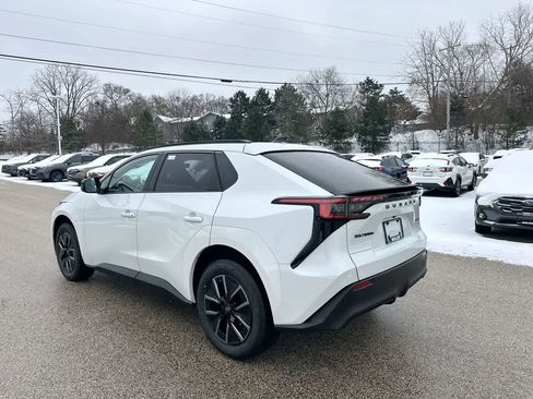 New 2026 Subaru Solterra Premium image 11