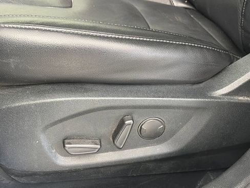 Used 2020 Ford Edge Titanium AWD/4WD image 26