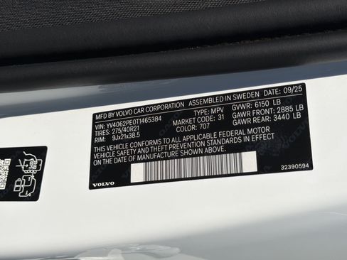 Certified 2026 Volvo XC90 B6 Plus w/ Protection Package Premier AWD/4WD image 37