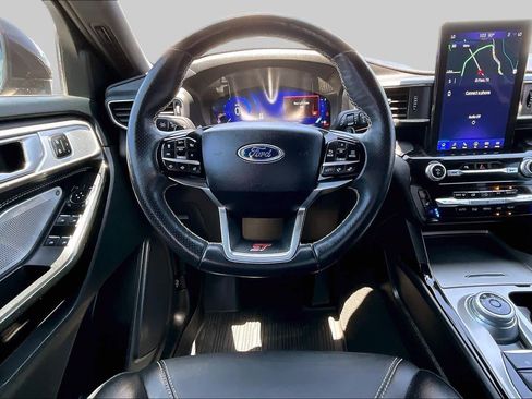 Used 2023 Ford Explorer ST w/ Equipment Group 401A AWD/4WD image 6