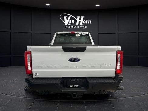 Used 2025 Ford F250 XL w/ XL Off-Road Package AWD/4WD image 4