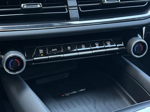 New 2025 Chevrolet Equinox EV RS w/ Active Safety Package 3 image 21