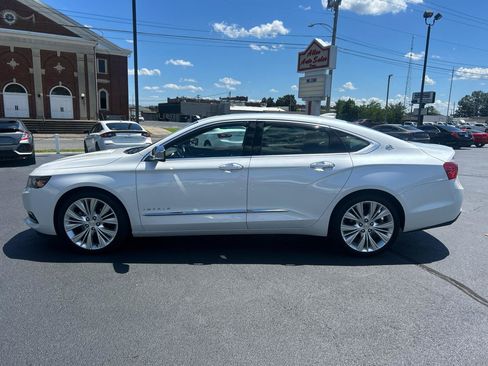 Used 2017 Chevrolet Impala Premier w/ Enhanced Convenience Package FWD image 8