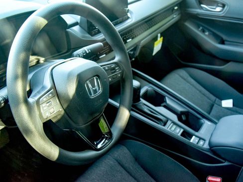 Certified 2025 Honda Accord SE image 22