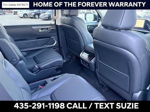New 2026 INFINITI QX80 Luxe image 16