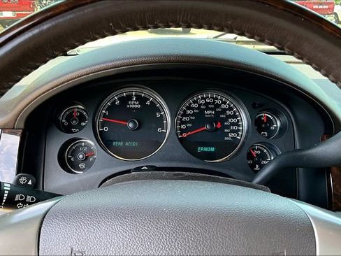 Used 2014 GMC Yukon XL Denali image 12