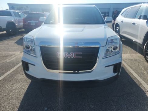 Used 2017 GMC Terrain SLE FWD image 4