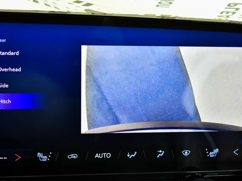 Used 2024 Chevrolet Blazer EV LT image 22