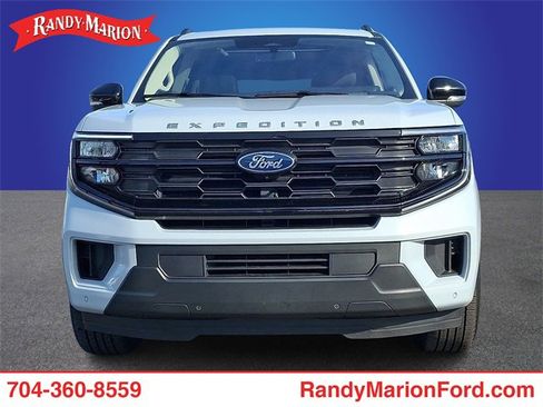 Used 2025 Ford Expedition Max Active image 2