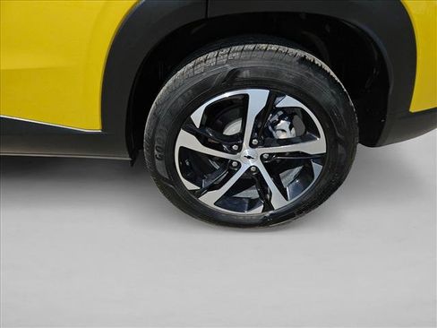 Used 2024 Chevrolet Trax RS w/ Driver Confidence Package FWD image 9
