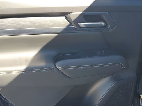 Used 2025 GMC Terrain Elevation image 42