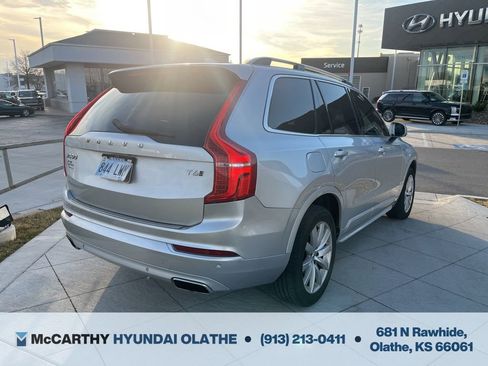 Used 2016 Volvo XC90 T6 Momentum w/ Momentum Plus Package image 11
