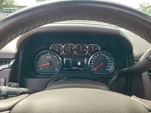Used 2019 Chevrolet Tahoe LT w/ LT Signature Package AWD/4WD image 13