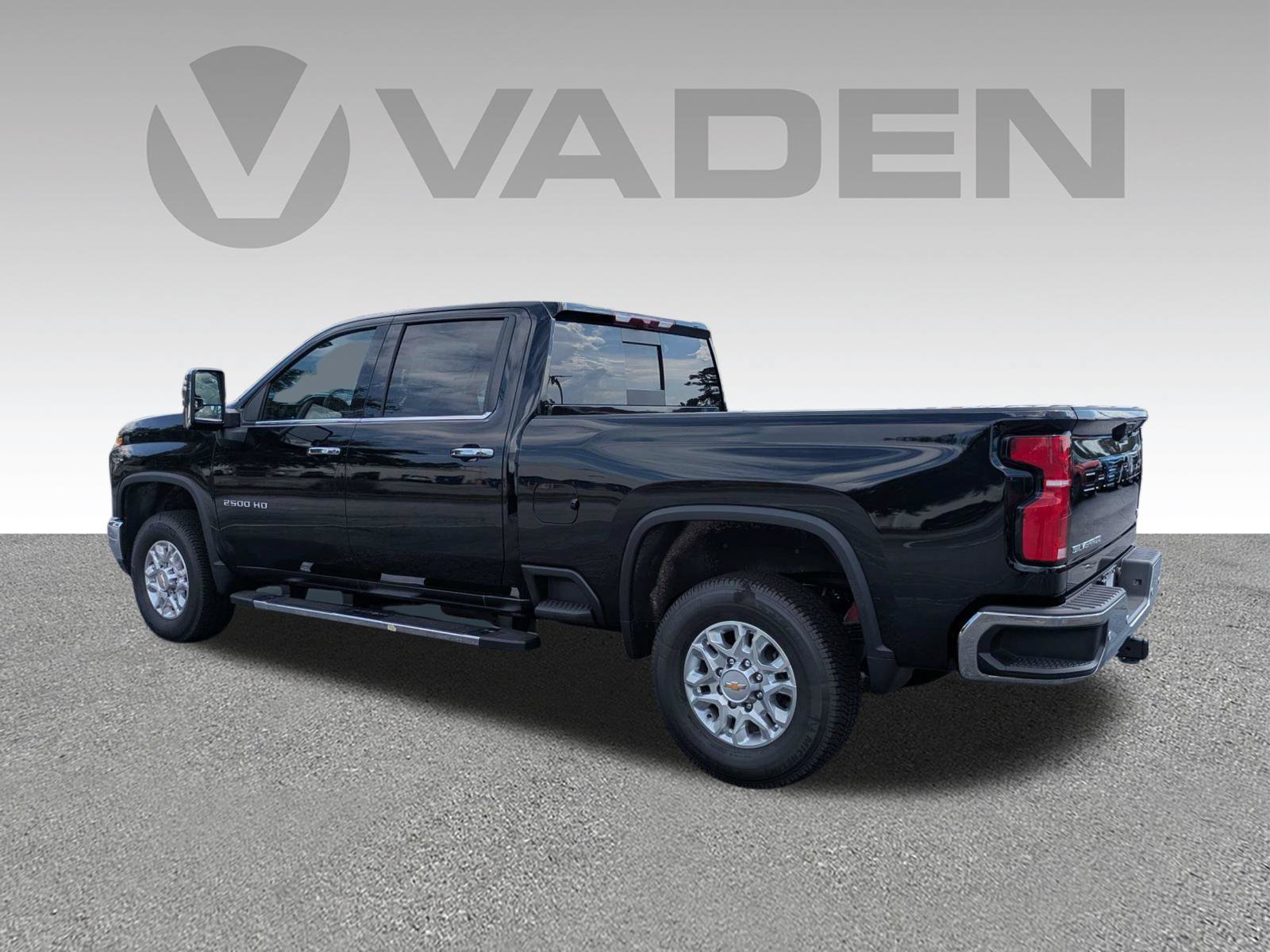 New 2026 Chevrolet Silverado 2500 LTZ w/ LTZ Convenience Package AWD/4WD image 26