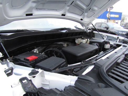 Used 2021 Chevrolet Silverado 1500 Custom image 30