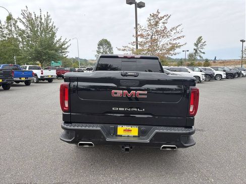 Certified 2022 GMC Sierra 1500 Denali w/ Denali Reserve Package AWD/4WD image 8