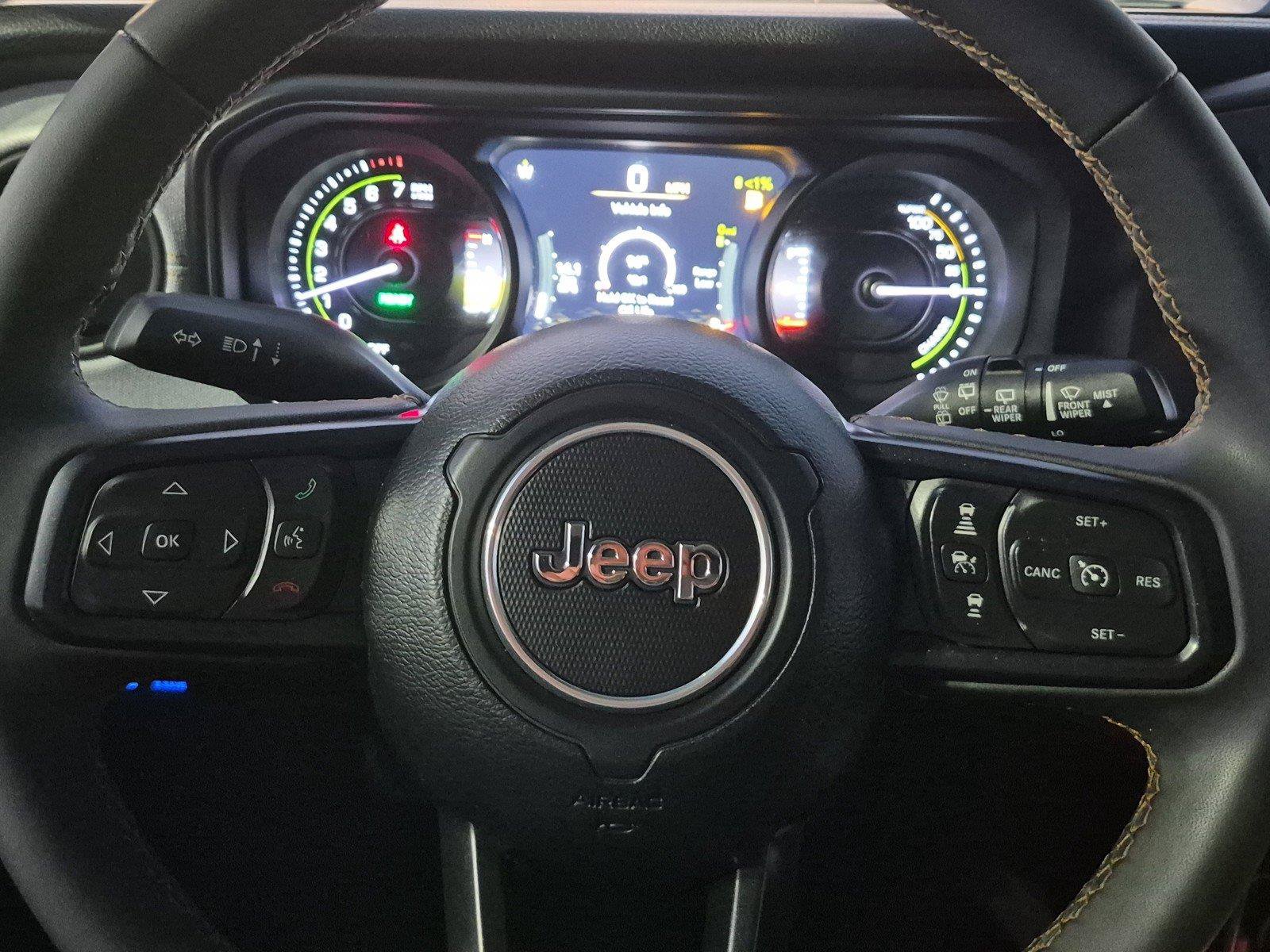 Used 2024 Jeep Wrangler Unlimited AWD/4WD image 25