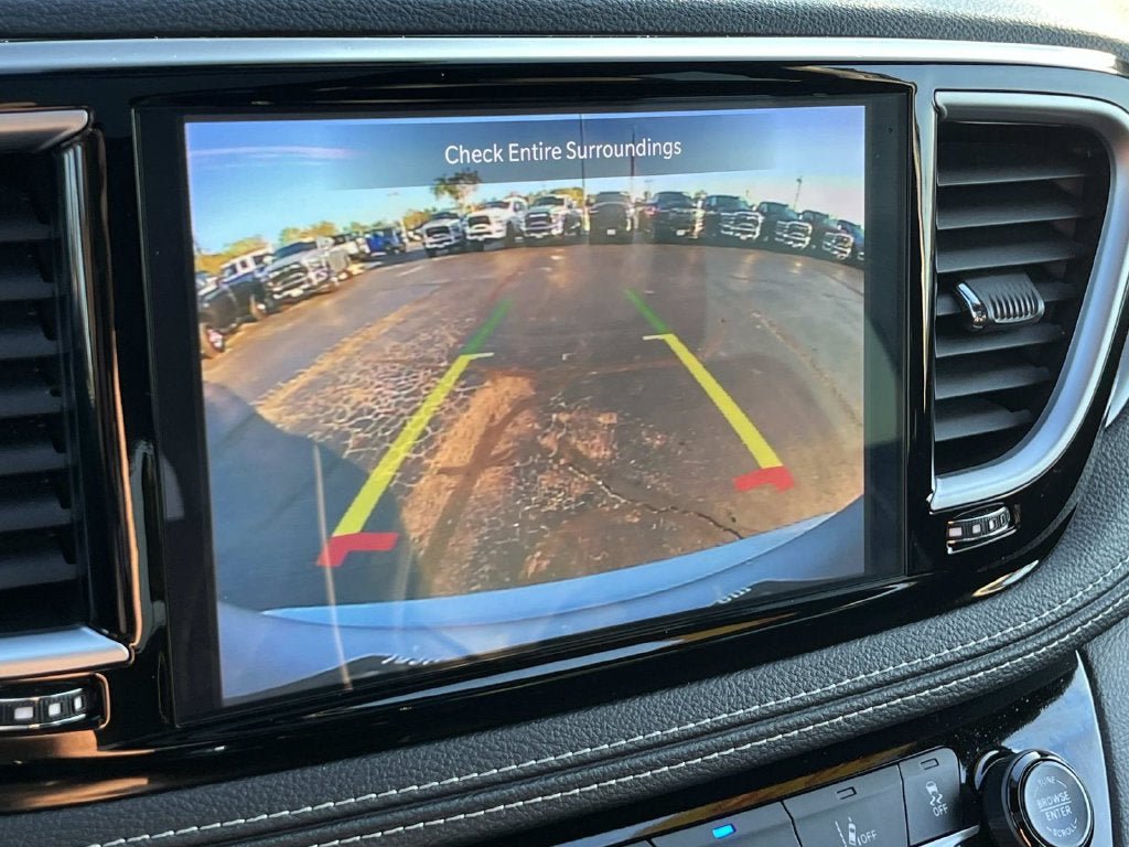 Used 2026 Chrysler Pacifica Limited w/ S Appearance Package FWD image 42