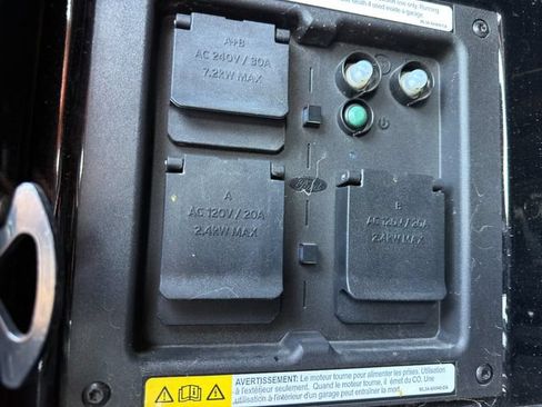 Used 2025 Ford F150 XLT w/ Equipment Group 302A MID AWD/4WD image 15
