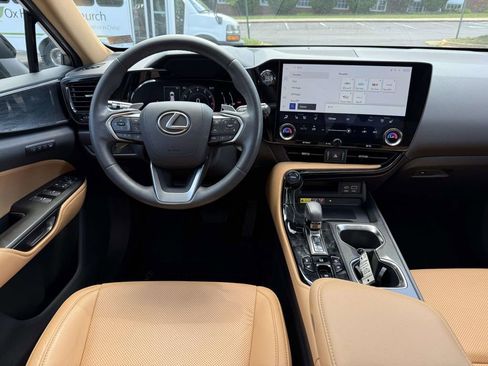 Used 2023 Lexus NX 350 AWD image 8