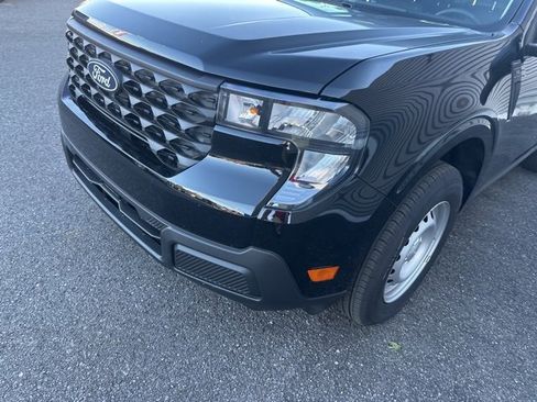 New 2025 Ford Maverick XL image 9