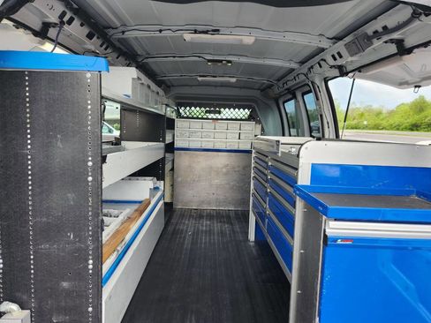 Used 2016 Chevrolet Express 3500 image 11