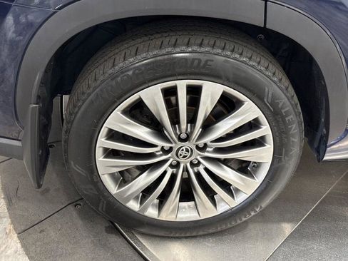 Used 2021 Toyota Highlander Limited image 89