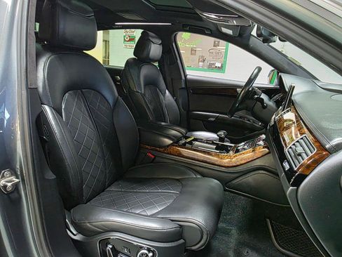 Used 2018 Audi A8 L 4.0T w/ Executive Package image 27