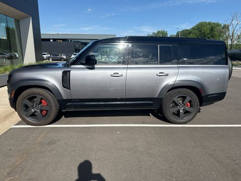Used 2023 Land Rover Defender 130 X AWD/4WD image 4