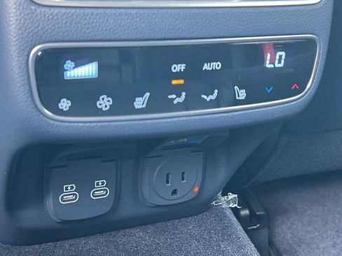 New 2027 Genesis GV70 3.5T Prestige AWD/4WD image 21