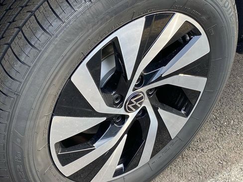 New 2026 Volkswagen Tiguan S FWD image 11