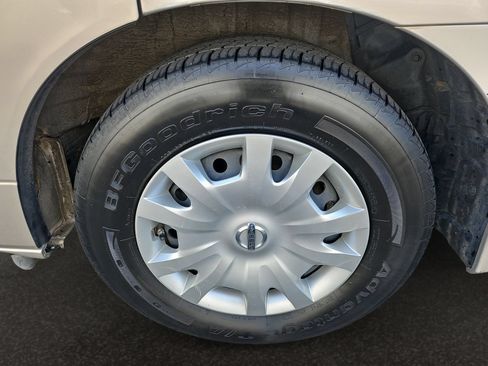 Used 2012 Nissan Quest S FWD image 38