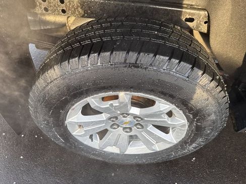 Used 2019 Chevrolet Colorado LT image 11