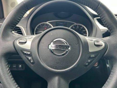 Used 2017 Nissan Sentra SR w/ SR Midnight Edition FWD image 21