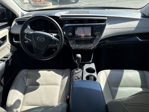 Used 2014 Toyota Avalon Limited w/ Technology Package FWD image 23